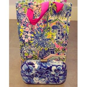 Lilly Pulitzer Catch N Keep Coastal Blue Clutch